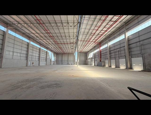 13,000M² WAREHOUSE TO LET IN LOUWLARDIA